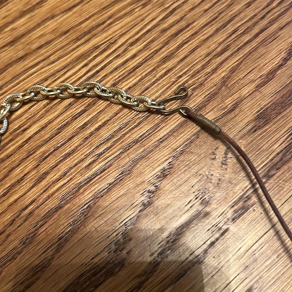 Horse Tooth Buffalo Leather Layer Necklace with authentic natural Beads - Picture 3 of 4